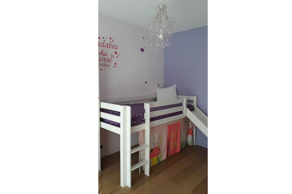 Photo of Bedroom in Chateauneuf-les-Martigues