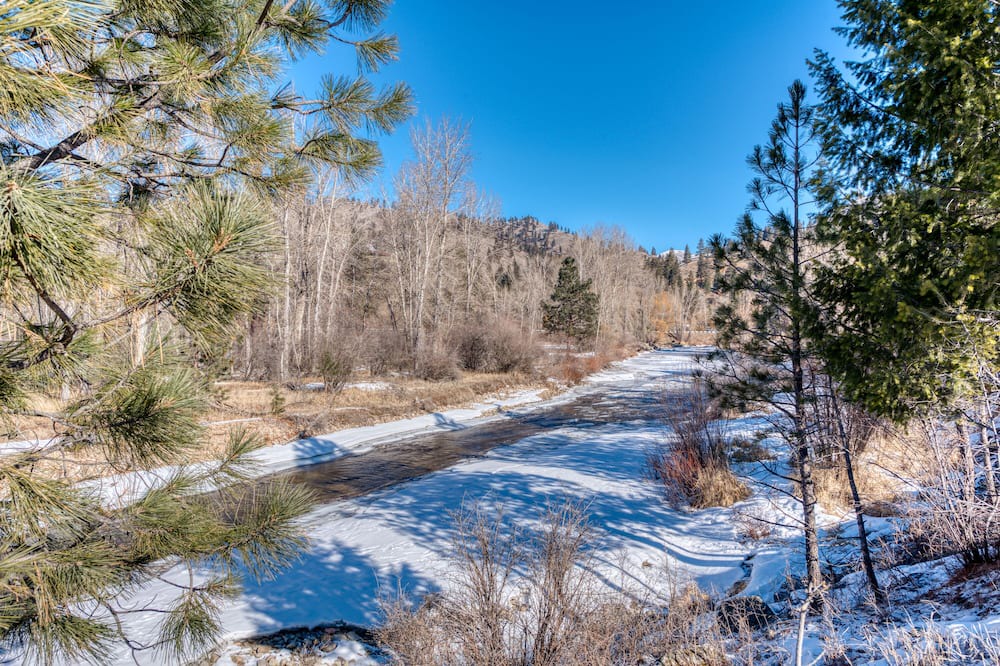 Photo of Outdoor in Conner