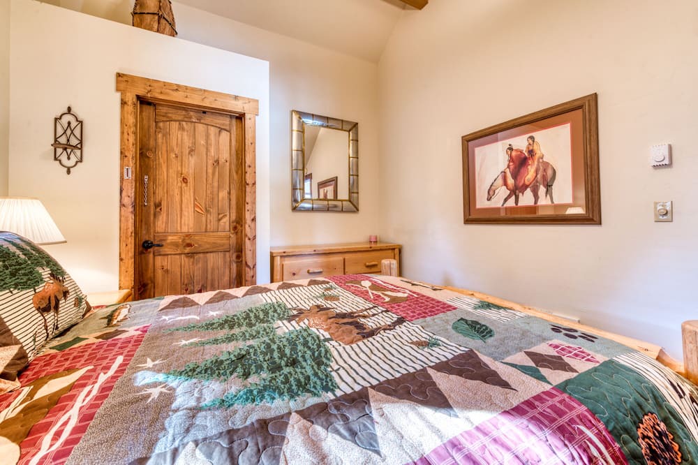 Photo of Bedroom in Conner