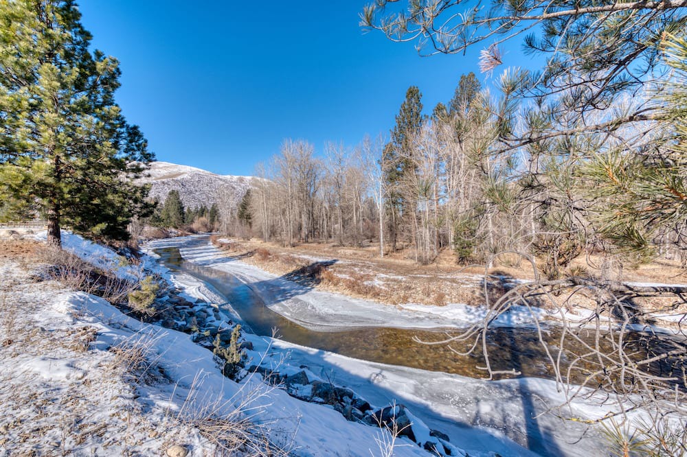 Photo of Outdoor in Conner
