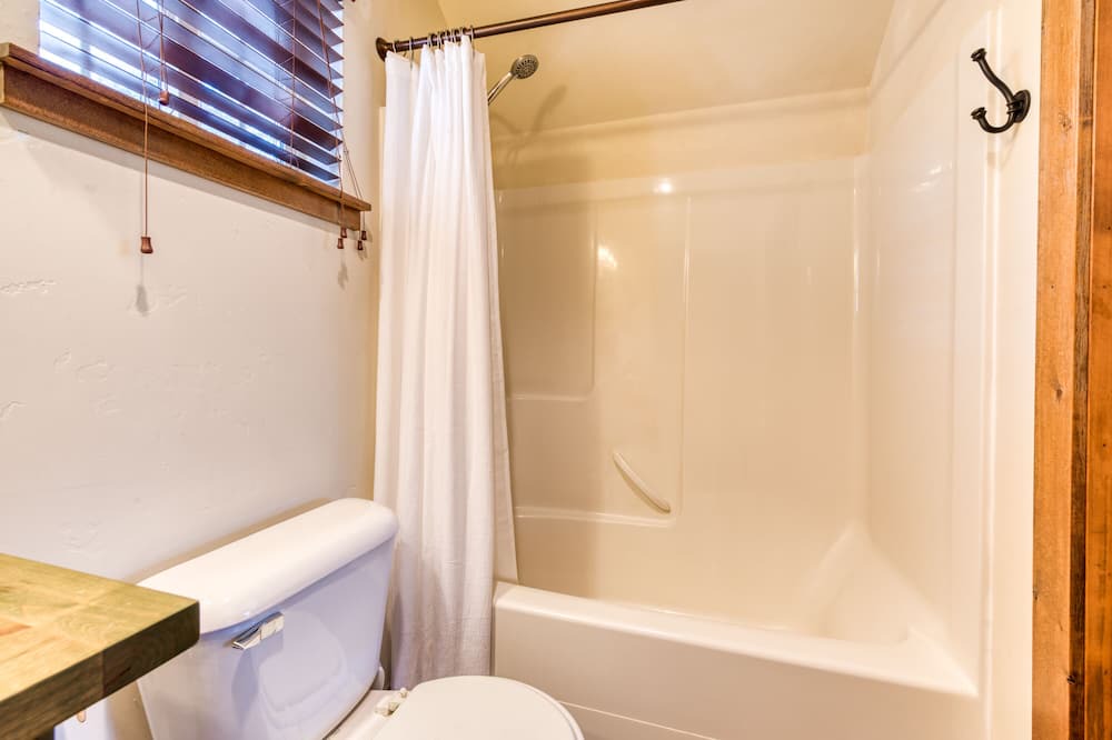 Photo of Bathroom in Conner