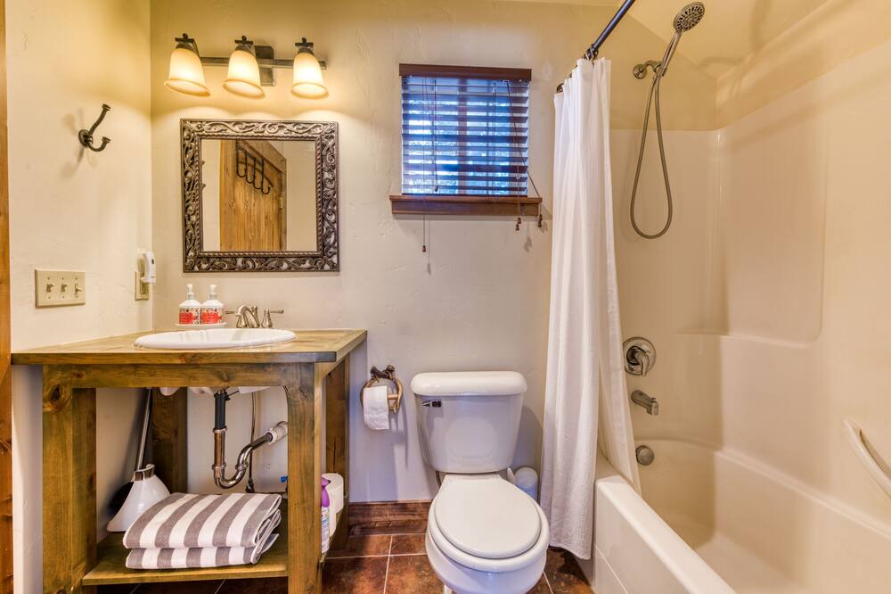 Photo of Bathroom in Conner