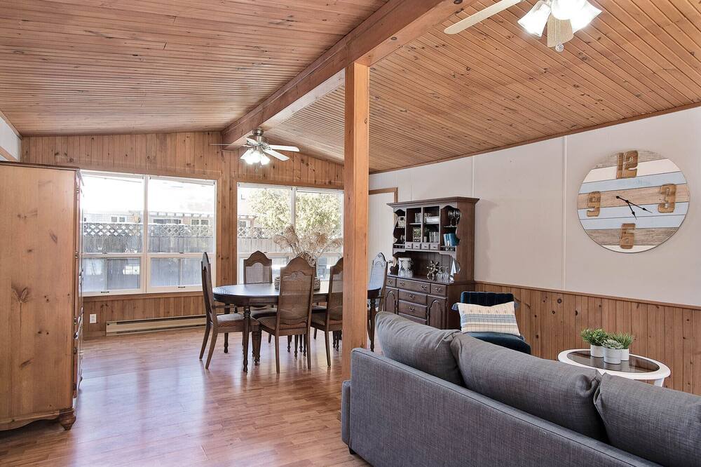Photo of Livingroom in Bayfield
