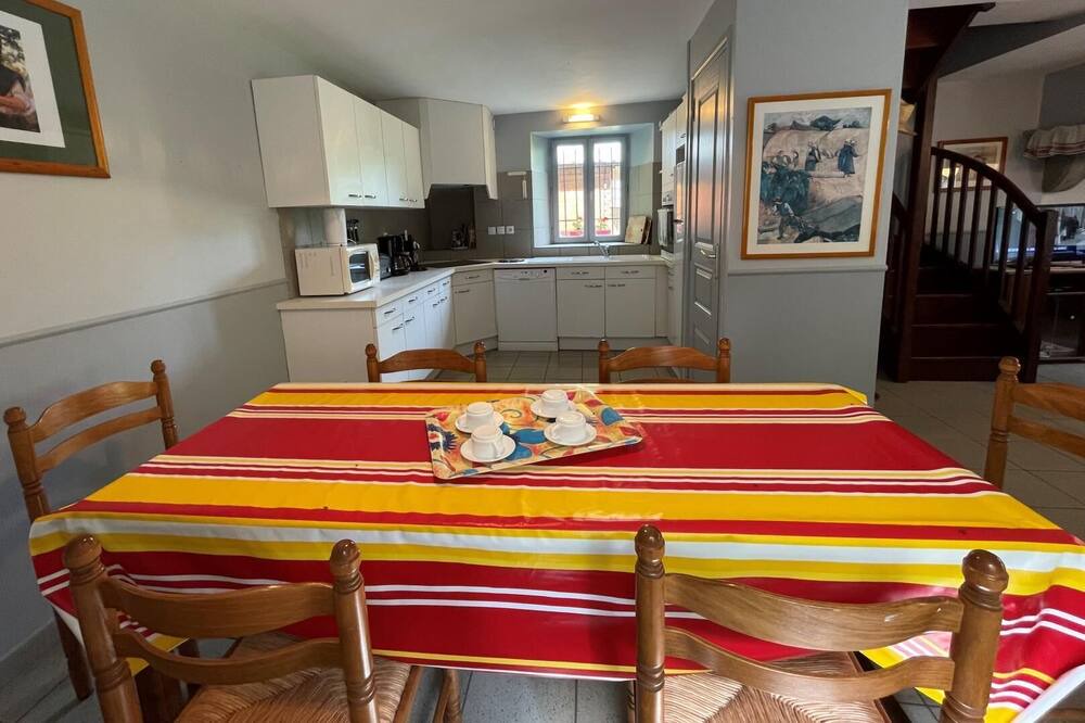 Photo of Kitchen in Gey