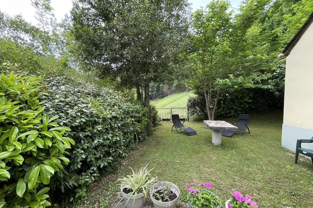 Photo of Outdoor in Gey