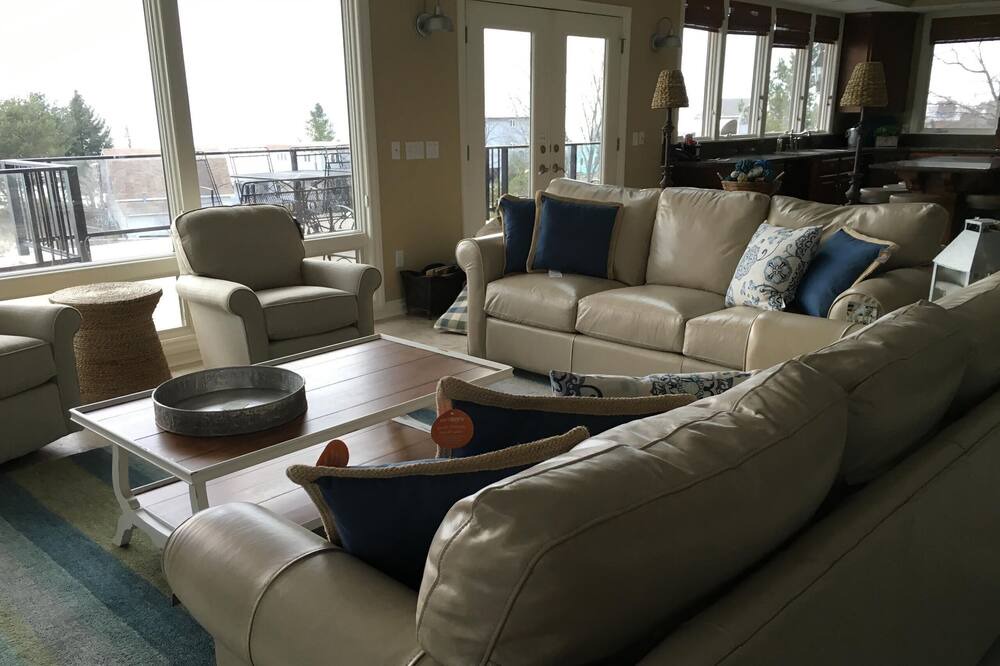 Photo of Bedroom in Shelby
