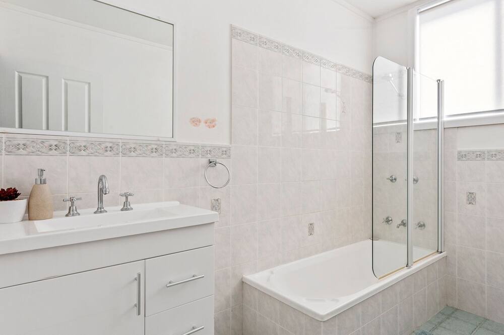 Photo of Bathroom in Burrill Lake