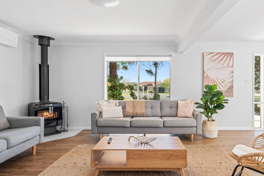 Photo of Livingroom in Burrill Lake