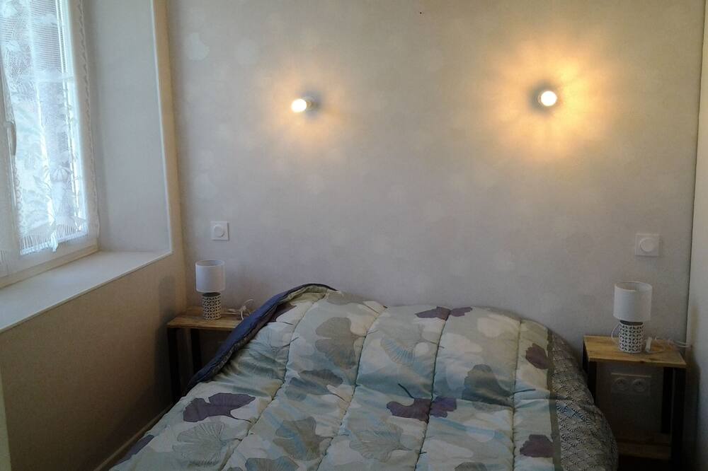 Photo of Bedroom in Livinhac-le-Haut