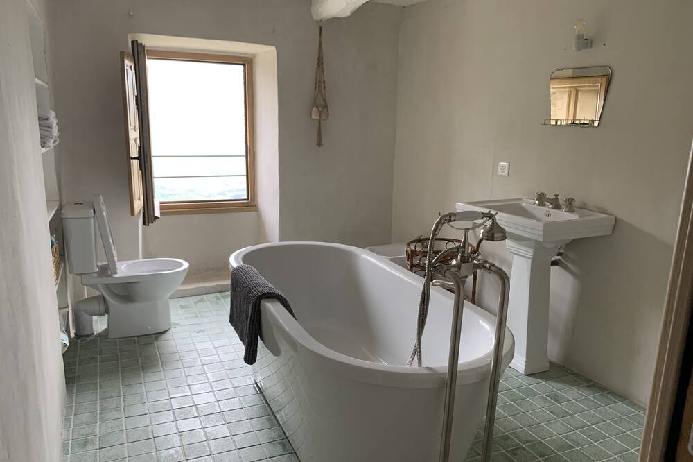 Photo of Bathroom in Pietracorbara