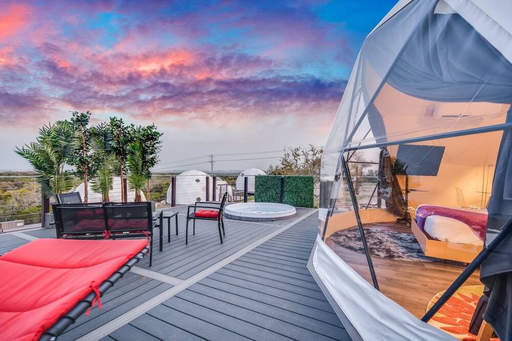 Photo of Patio Balcony in Lago Vista