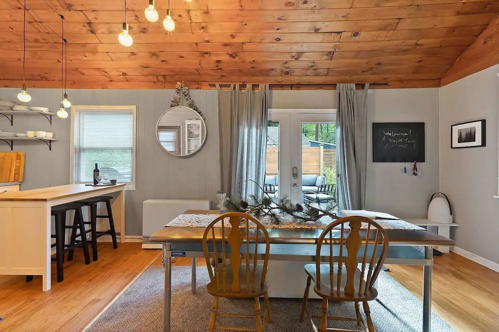 Photo of Livingroom in Pocono Pines