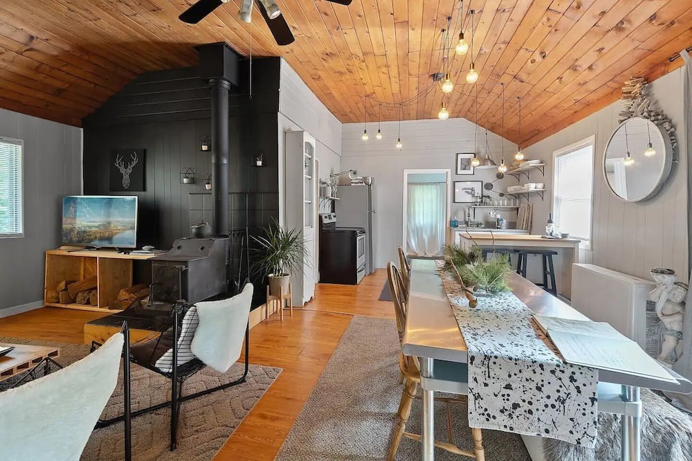 Photo of Livingroom in Pocono Pines