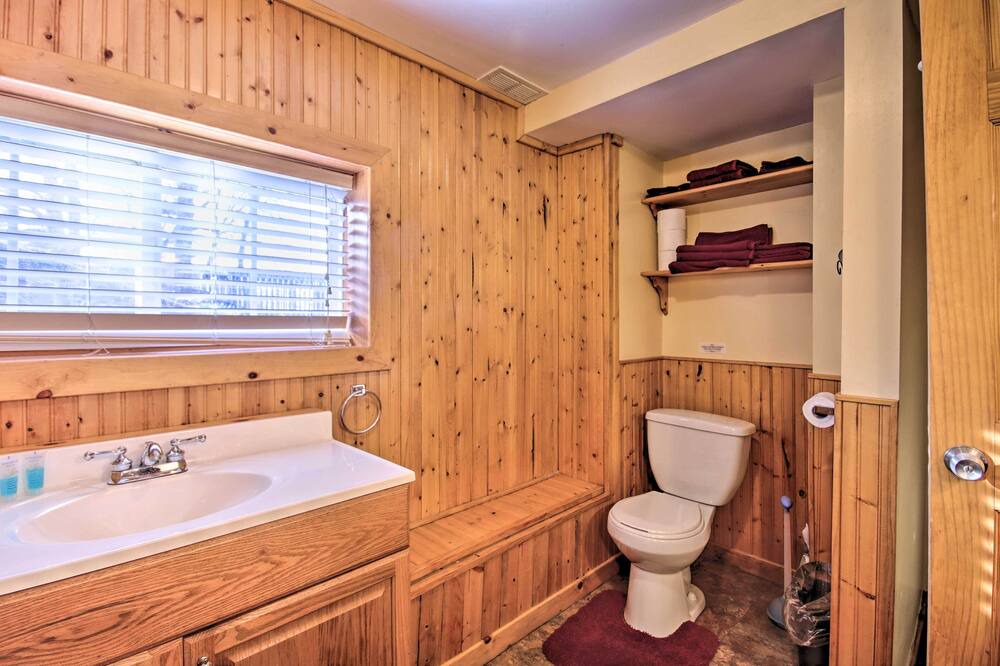 Photo of Bathroom in Eucha