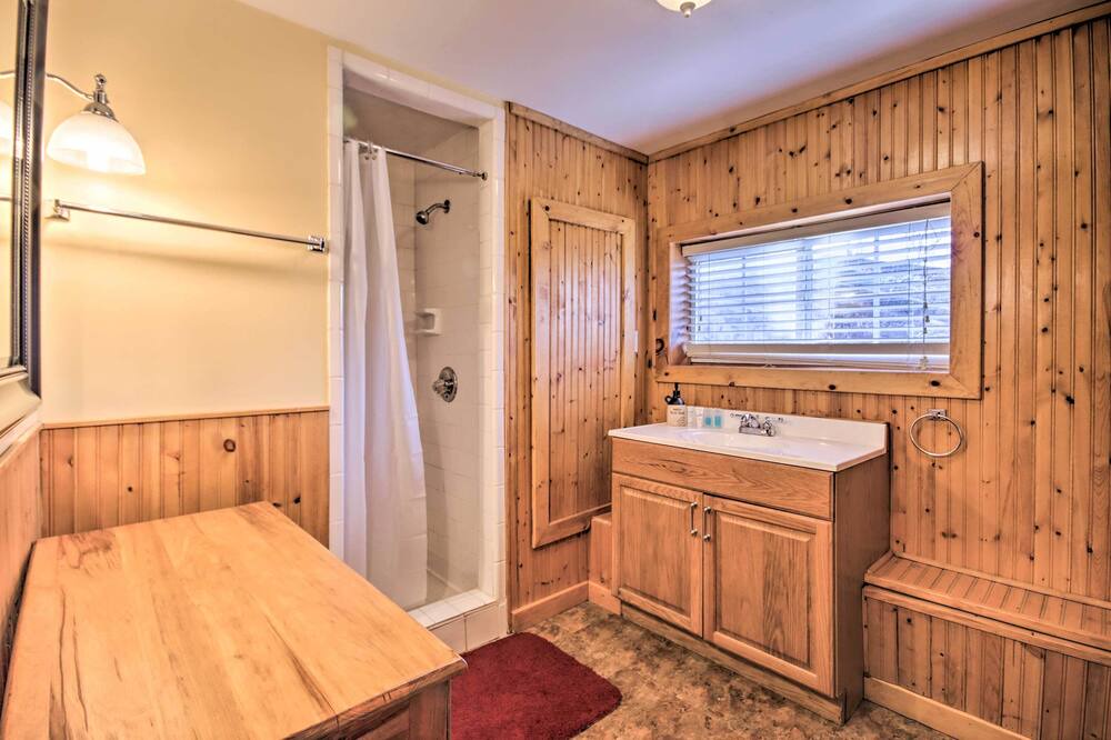 Photo of Bathroom in Eucha
