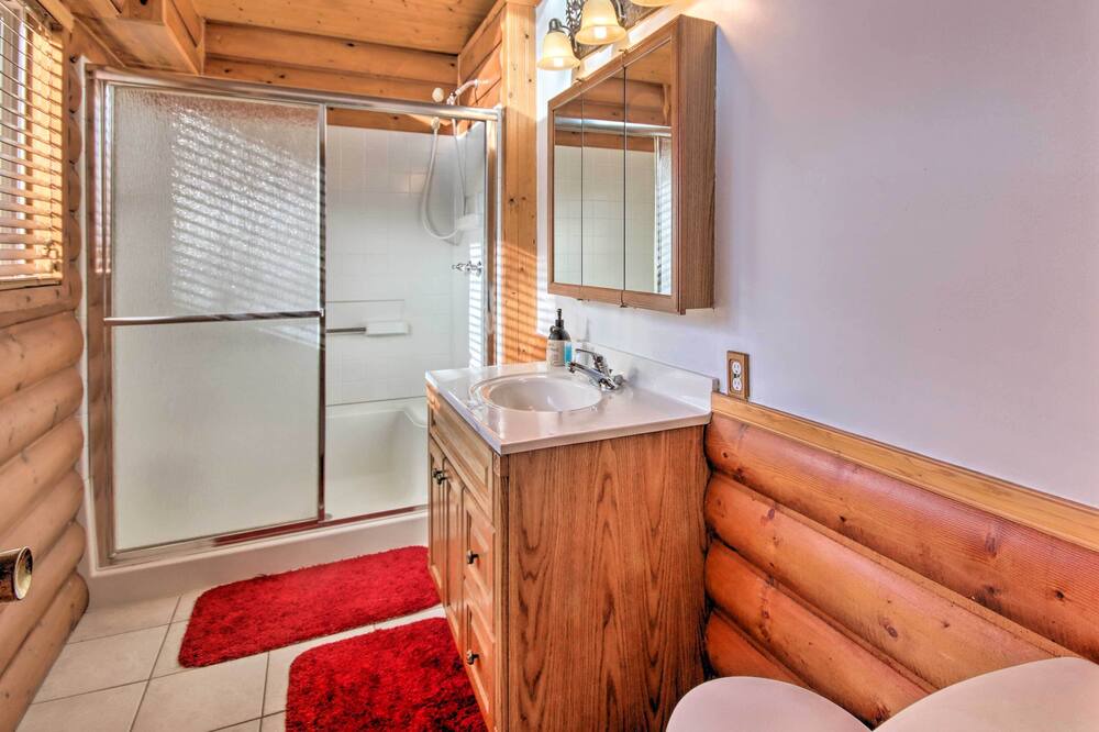 Photo of Bathroom in Eucha