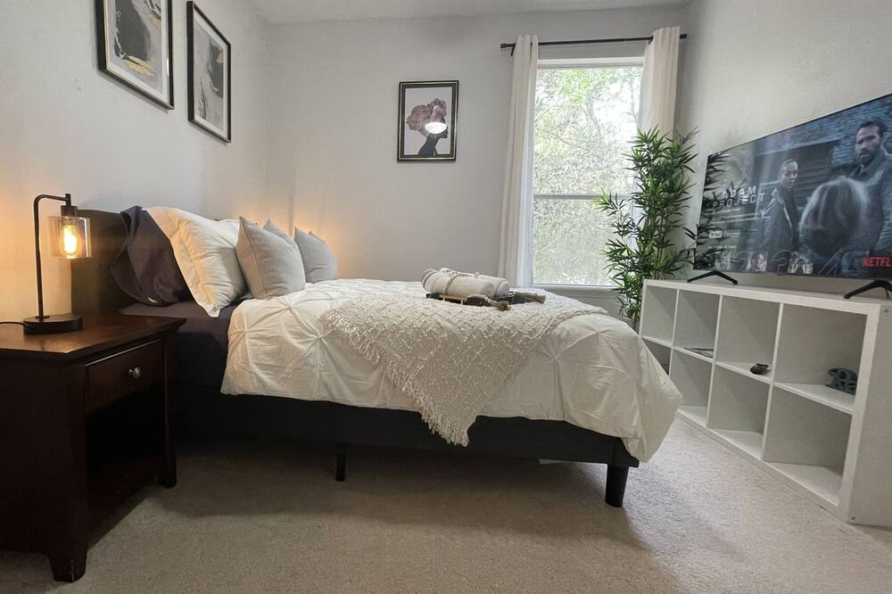 Photo of Bedroom in Casselberry