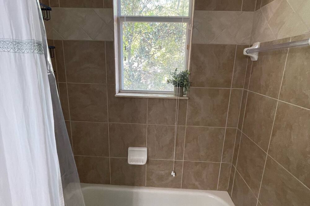 Photo of Bathroom in Casselberry