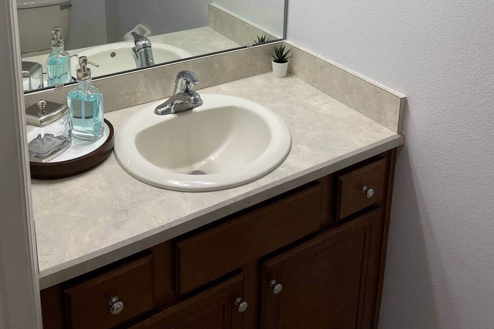Photo of Bathroom in Casselberry