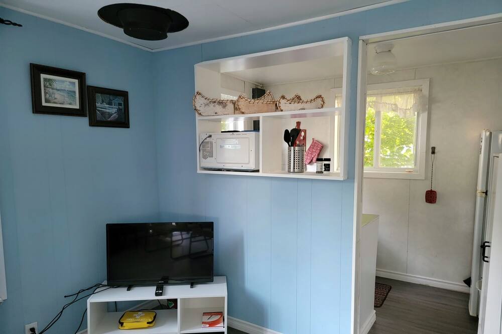 Photo of Livingroom in Greater Napanee