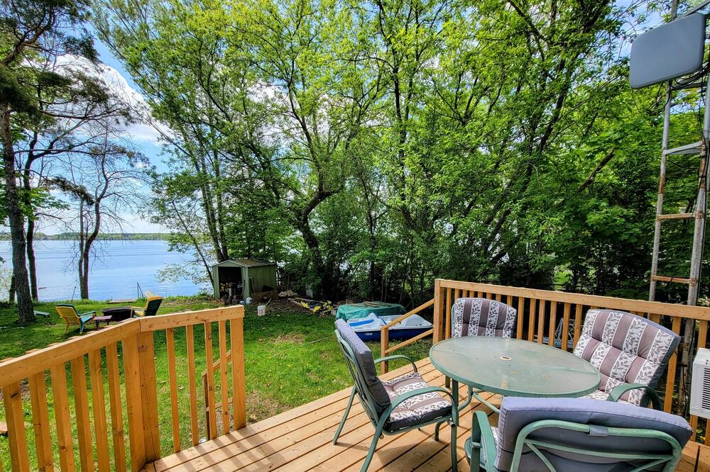 Photo of Patio Balcony in Greater Napanee