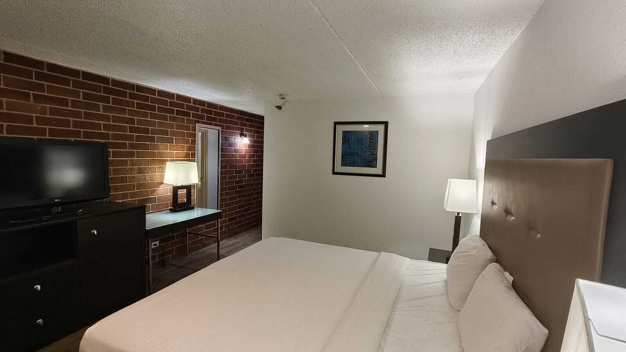 Photo of Bedroom in Calumet Park