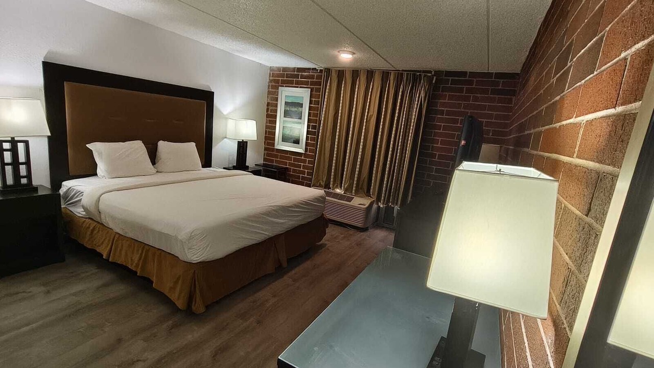 Photo of Bedroom in Calumet Park