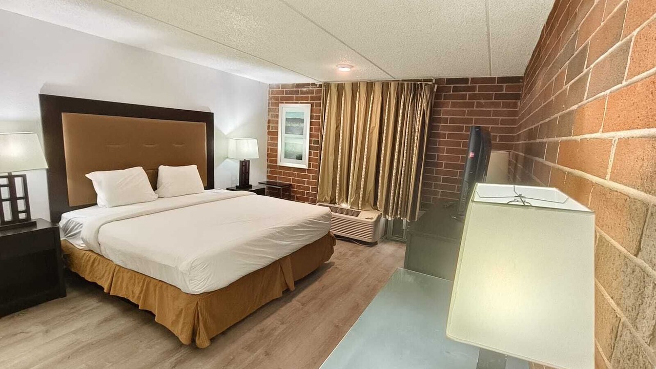 Photo of Bedroom in Calumet Park
