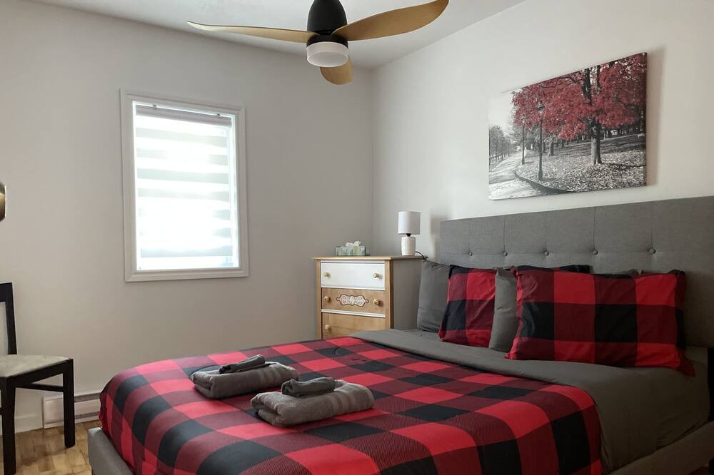 Photo of Bedroom in Saint-Claude