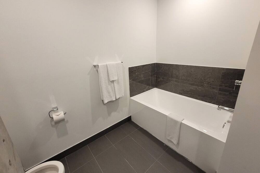 Photo of Bathroom in Fabreville