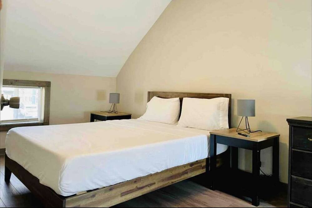 Photo of Bedroom in Eden