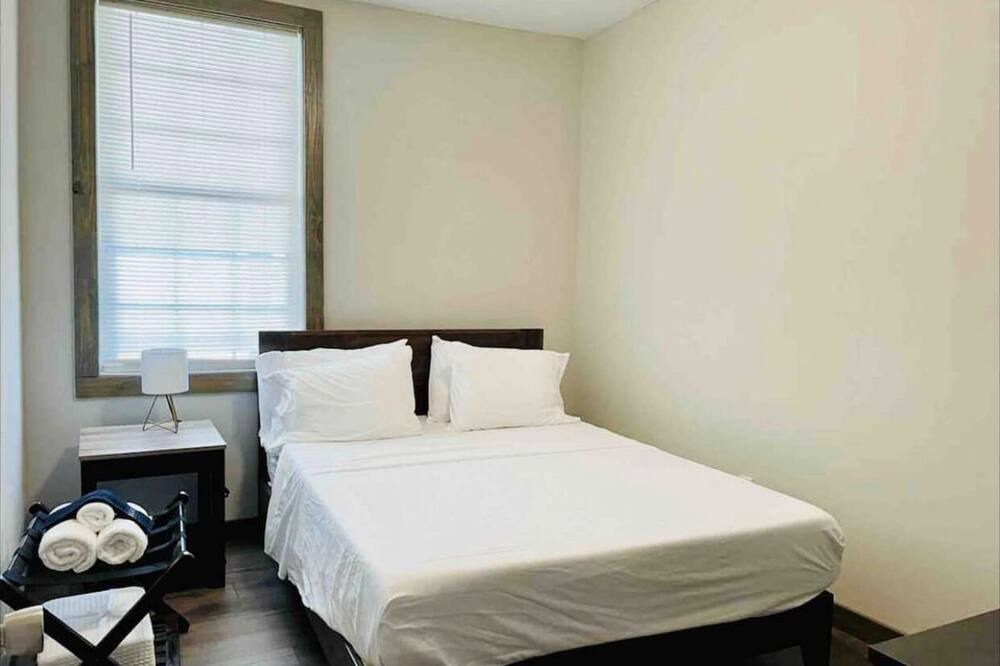 Photo of Bedroom in Eden