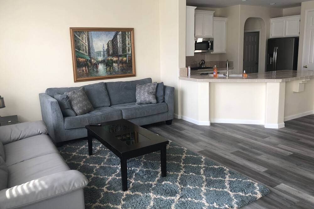 Photo of Livingroom in Elk Grove