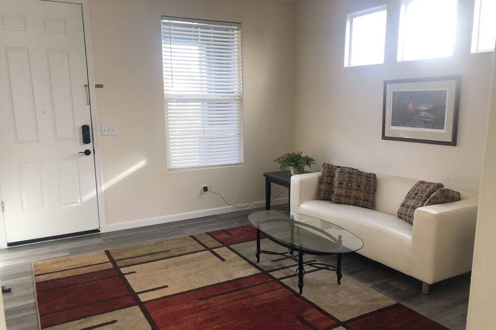 Photo of Livingroom in Elk Grove