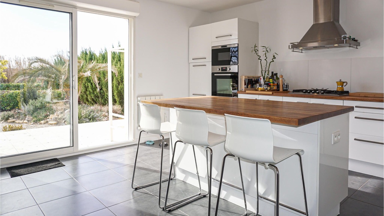 Photo of Kitchen in Saint-Genies-de-Fontedit