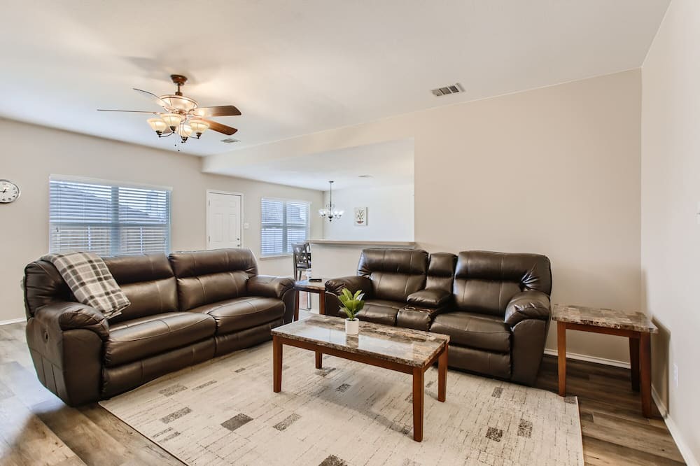 Photo of Livingroom in Royse City