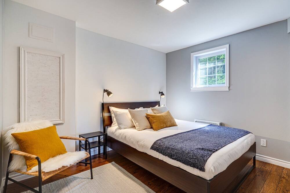 Photo of Bedroom in Saint Come