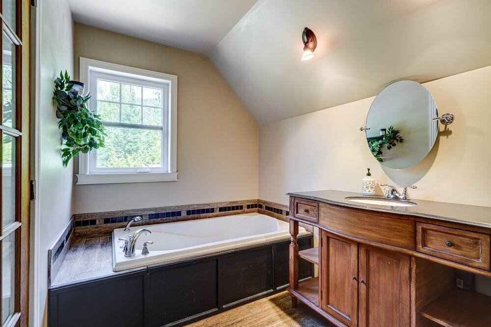 Photo of Bedroom in Saint Come