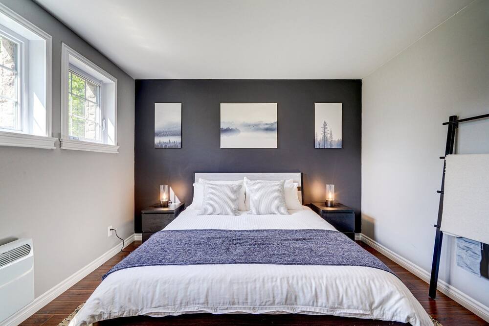 Photo of Bedroom in Saint Come