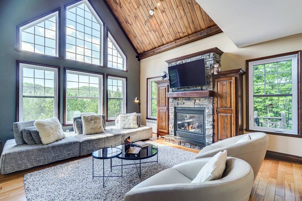 Photo of Livingroom in Saint Come