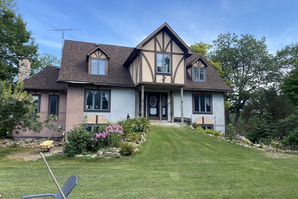 Photo of Outdoor in Frontenac