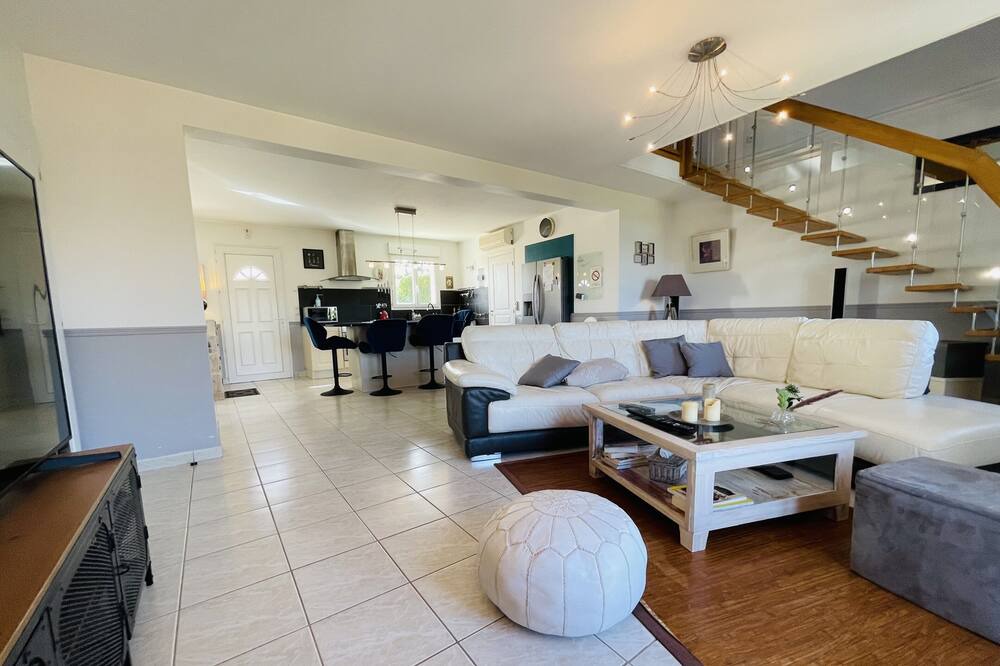 Photo of Livingroom in Blere