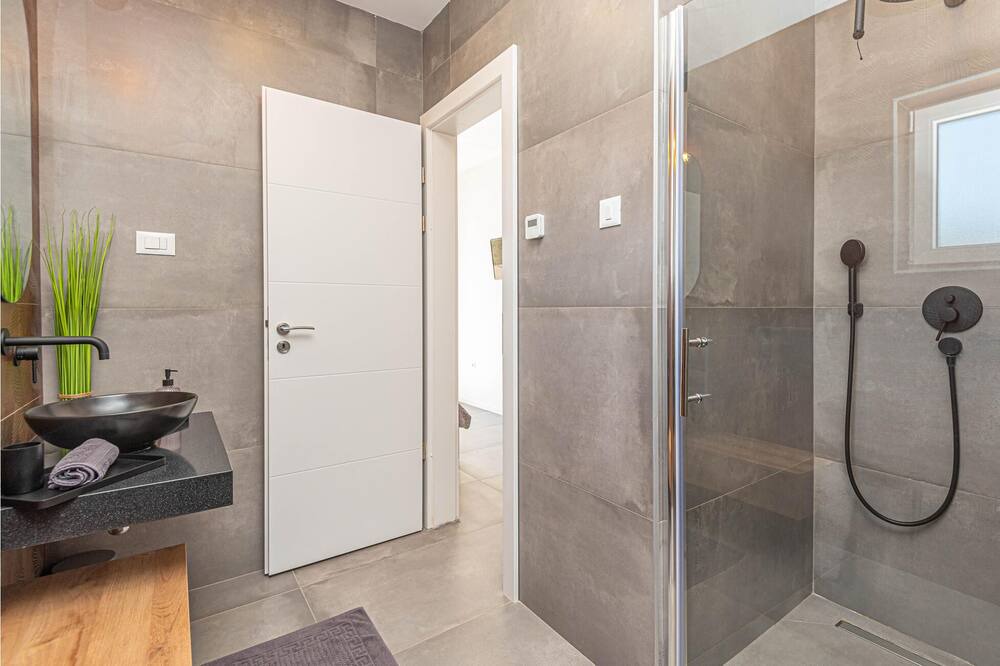 Photo of Bathroom in Zaton