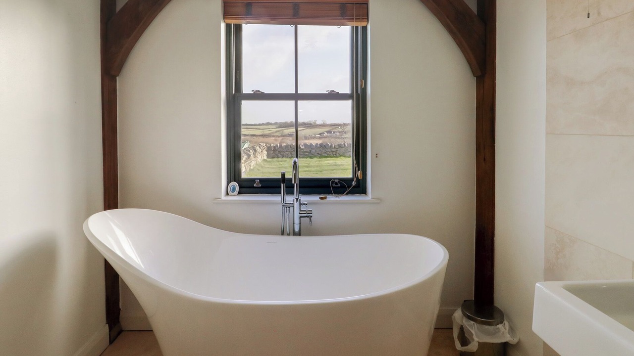 Photo of Bathroom in Llangefni