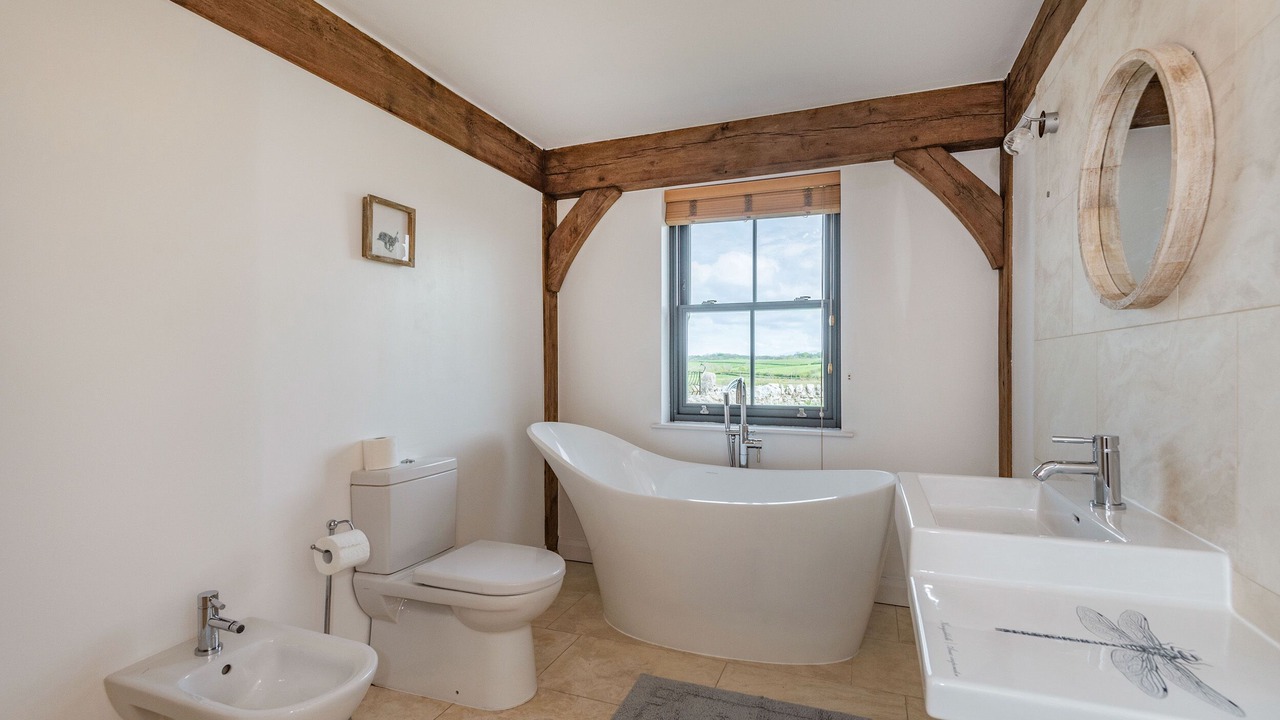 Photo of Bathroom in Llangefni