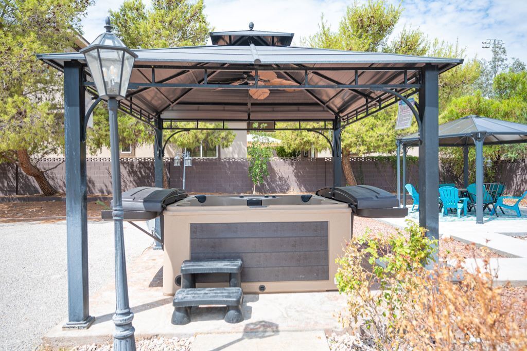 Photo of Patio Balcony in Rainbow Park