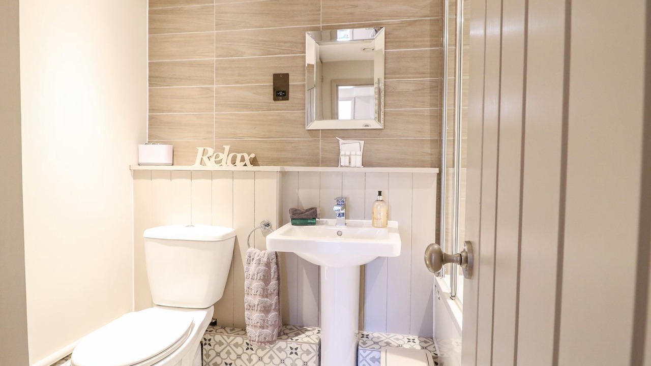 Photo of Bathroom in Bakewell