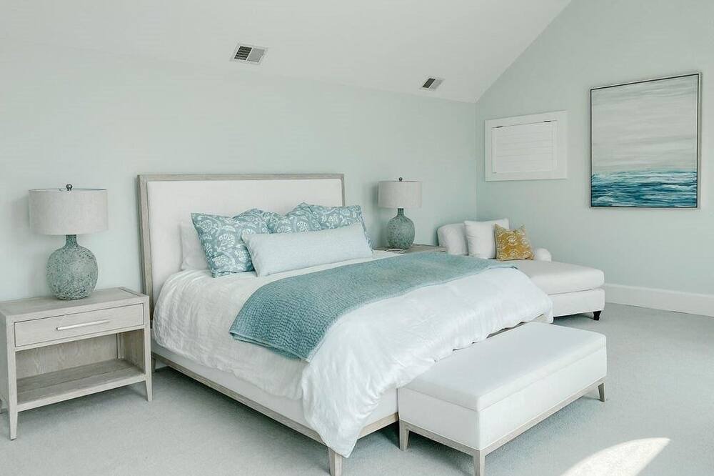 Photo of Others in Aquebogue