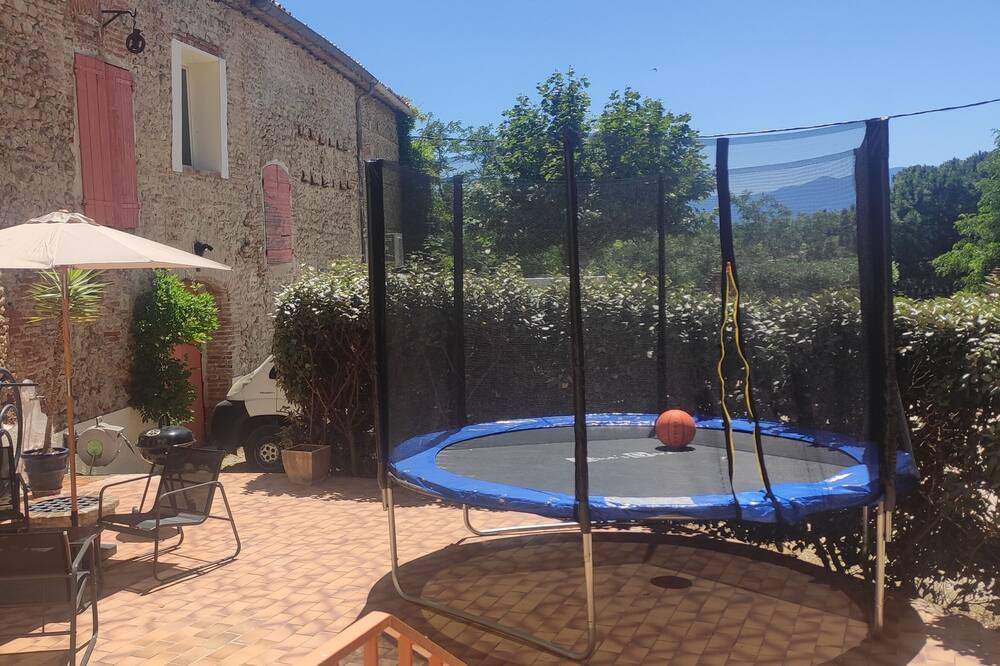 Photo of Others in Nyls