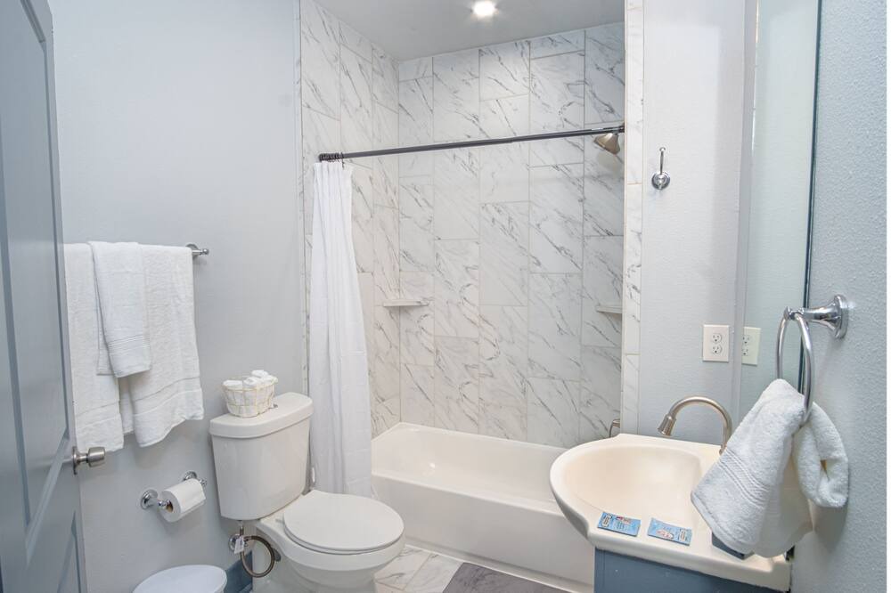 Photo of Bathroom in Highland Park